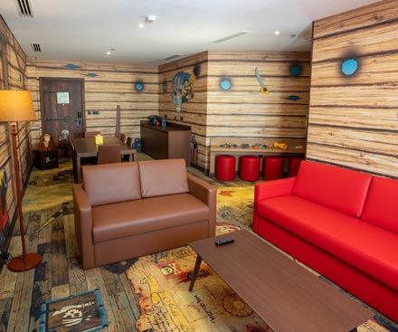 Pirate Fully Themed Family Suite
